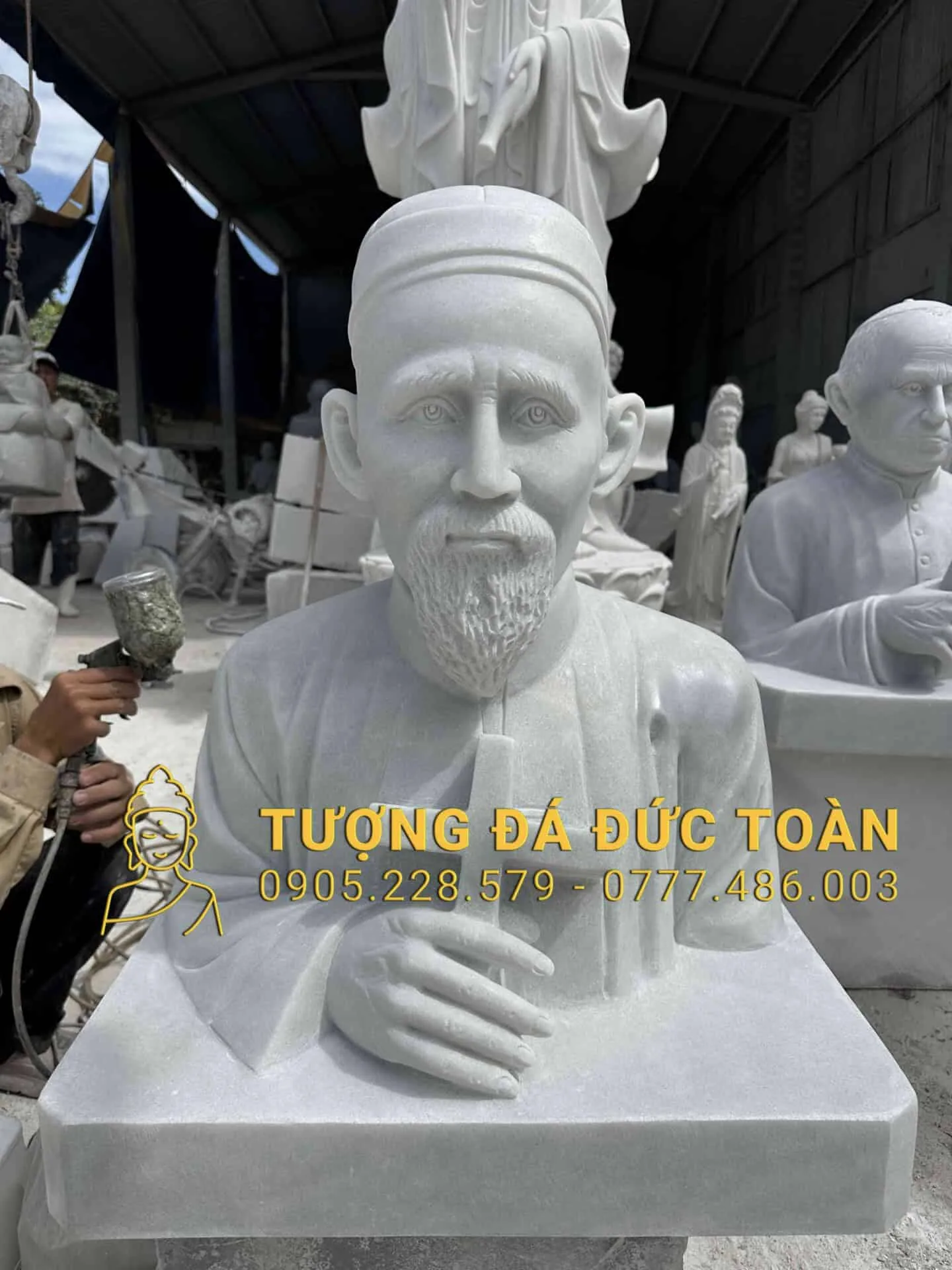 Tượng Bán Thân Chế Tác Theo Mẫu TBT_61 – Tinh Hoa Nghệ Thuật Truyền Thần