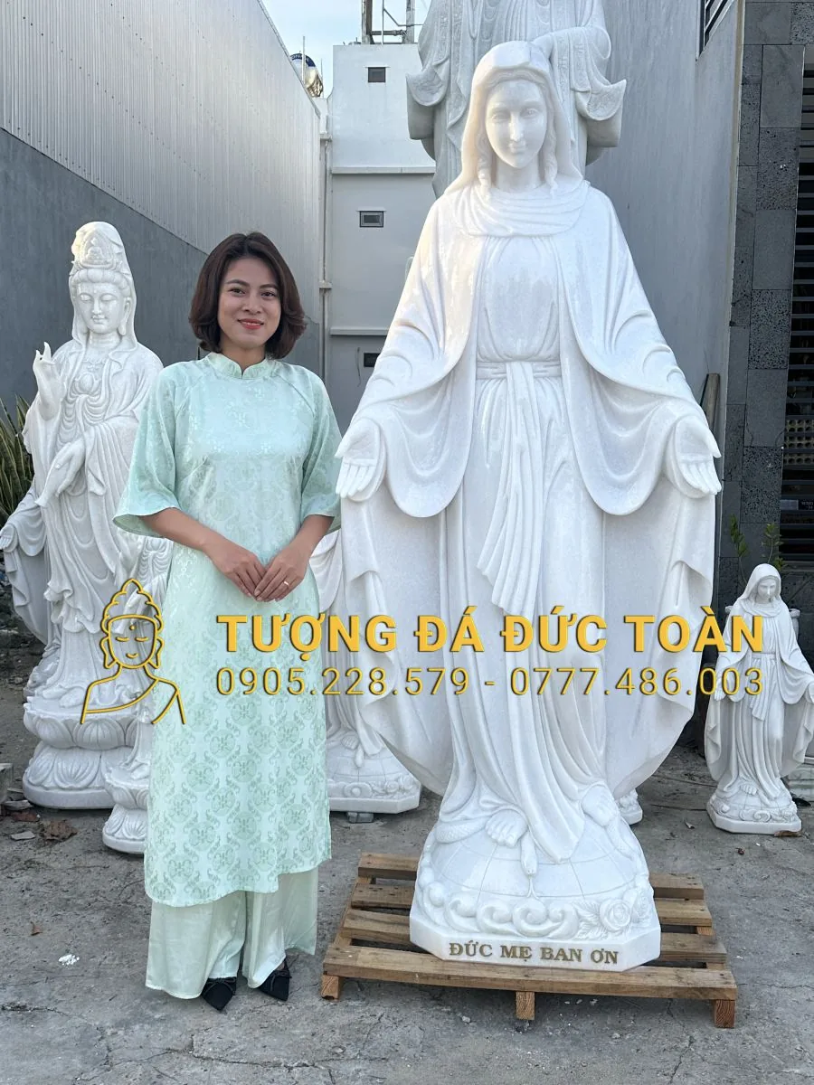 TƯỢNG MẸ BAN ƠN CAO 2M ĐÁ TRẮNG NGUYÊN KHỐI DM_36