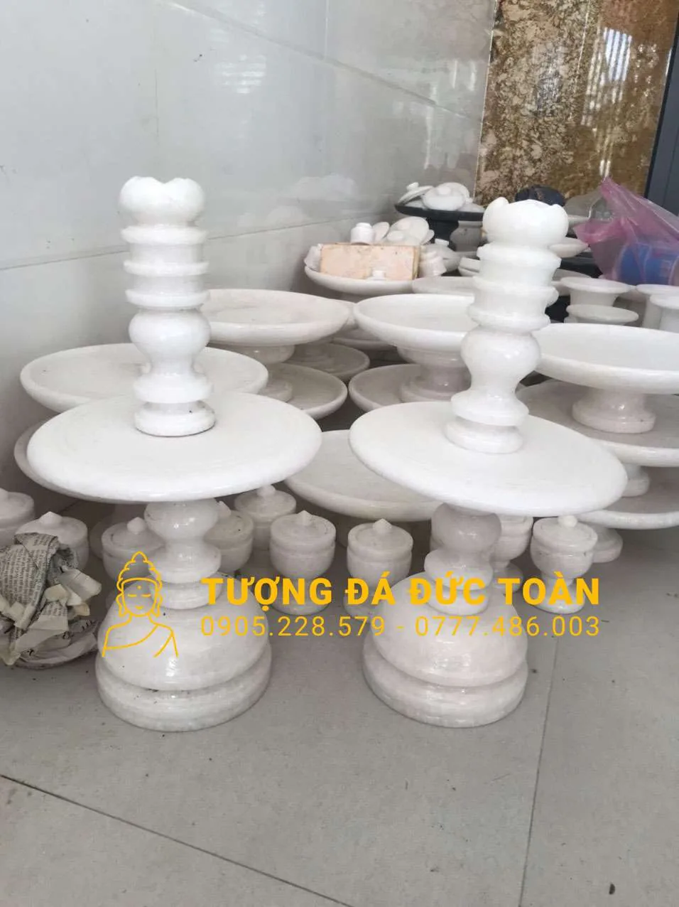 Đèn Đá Để Mộ – Ánh Sáng Tâm Linh Soi Đường Dẫn Lối