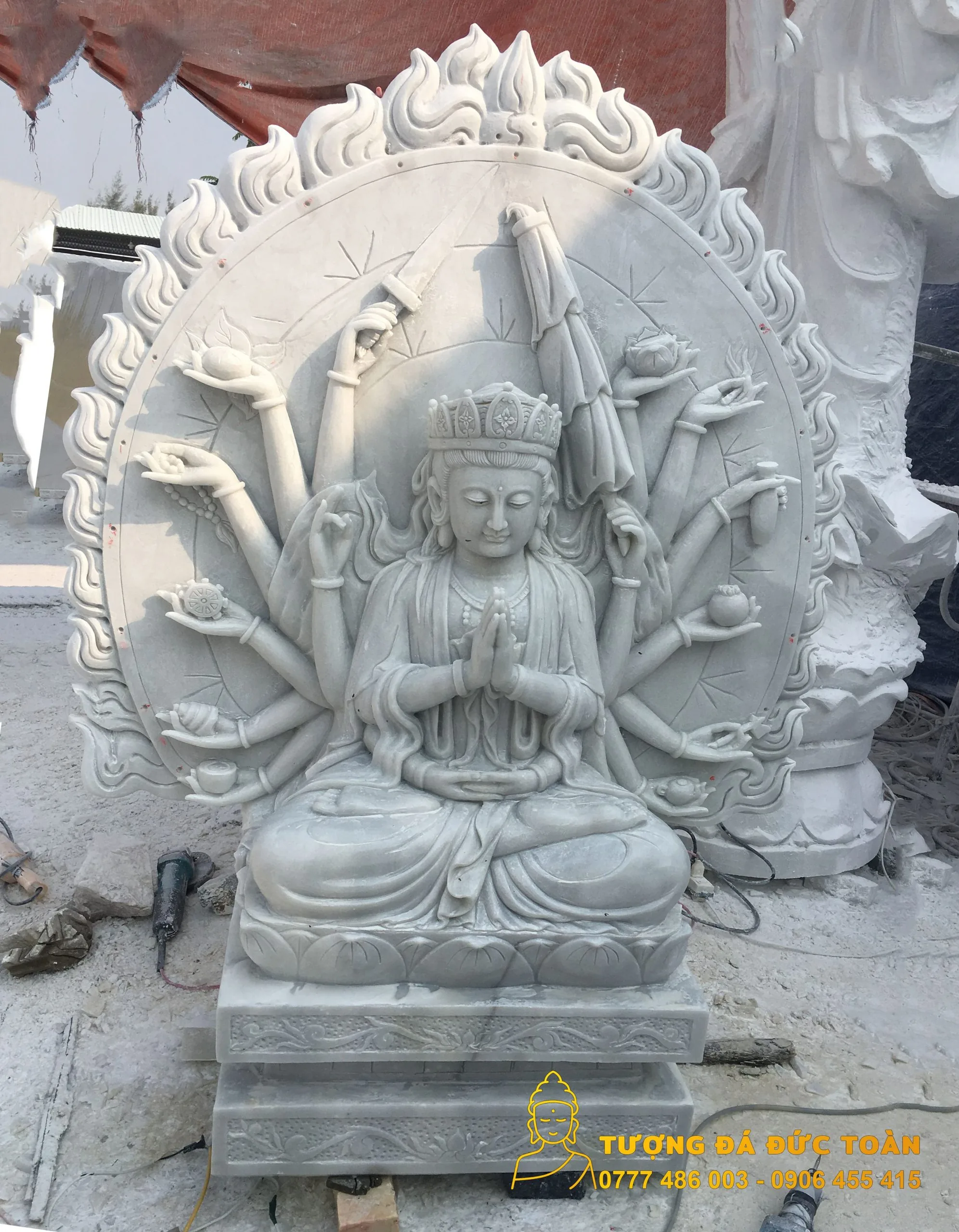 Tượng Nghìn Mắt Nghìn Tay Đá đẹp