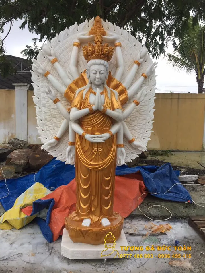 Tượng Phật Quan Âm Nghìn Mắt Nghìn Tay đứng