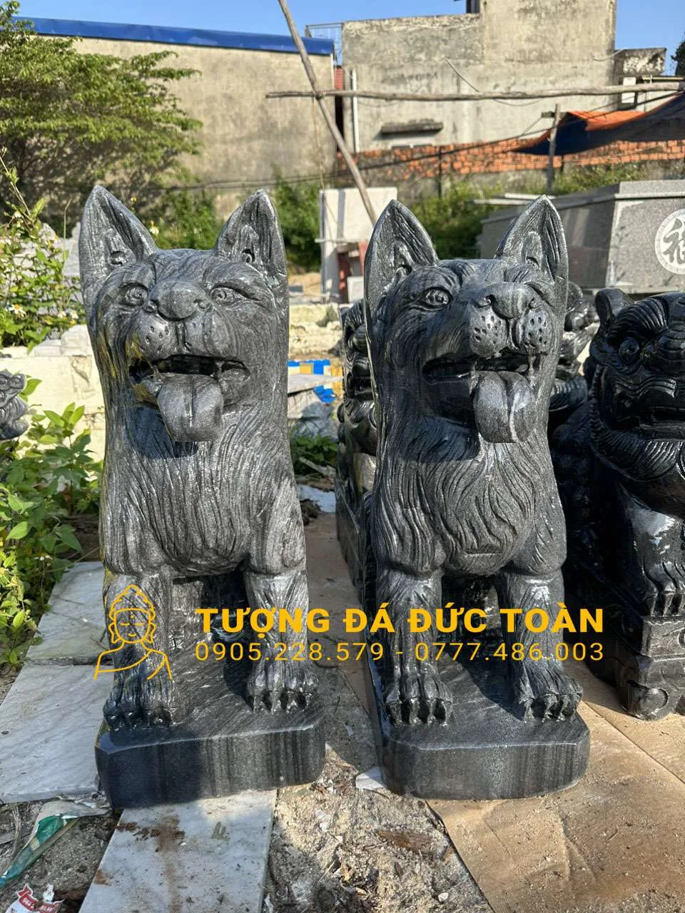 Tượng Chó Đá Để Mộ Cẩm Thạch Đen – Uy Nghiêm & Trấn Trạch