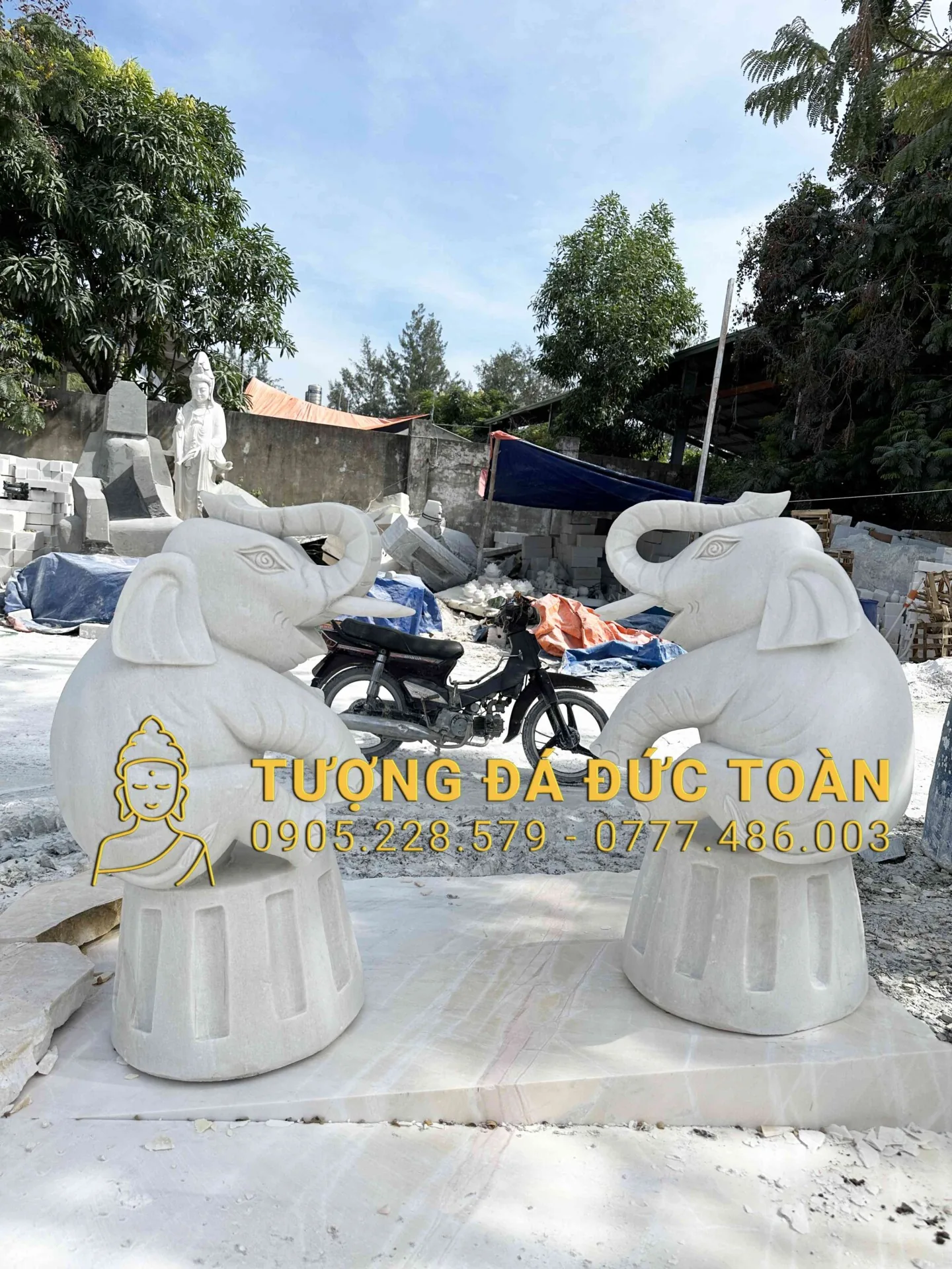 TƯỢNG VOI NGỒI ĐÁ CẨM THẠCH TRẮNG VOI_26 – Linh Vật Trấn Trạch, Chiêu Tài Lộc
