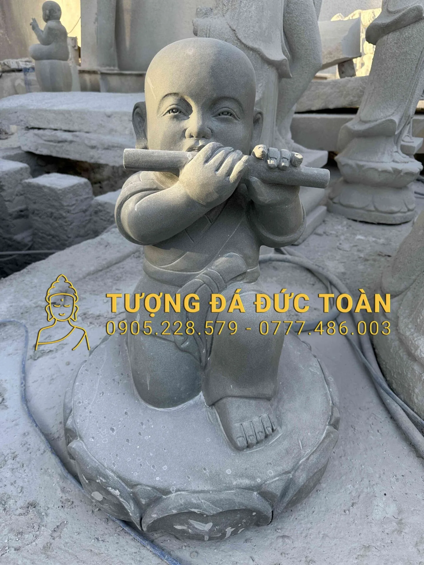 TƯỢNG CHÚ TIỂU ĐÁ SA THẠCH TCT_123 – Tuyệt Tác Điêu Khắc Cho Không Gian Thiền Định