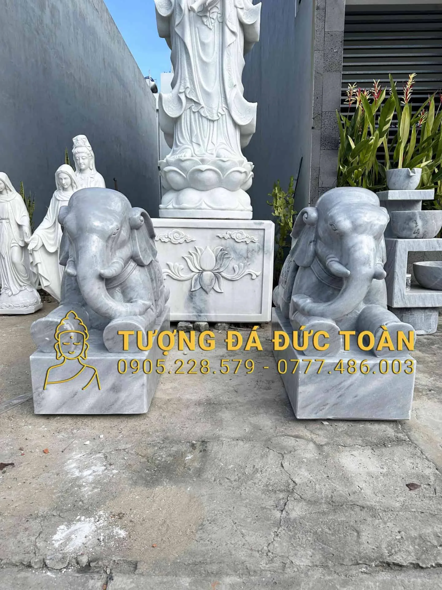 Tượng Voi Đá Xám Cao 1m VOI_27: Linh Vật Trấn Trạch & Chiêu Tài Đẳng Cấp