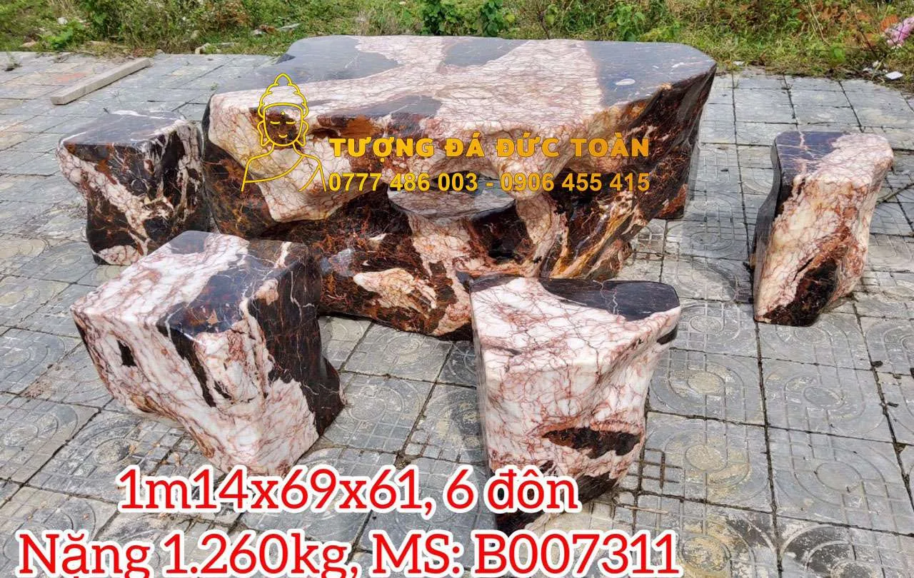 Bàn Ghế Đá Cẩm Thạch Vân Gỗ Tự Nhiên – Tuyệt Phẩm “Mộc Thạch” Đẳng Cấp