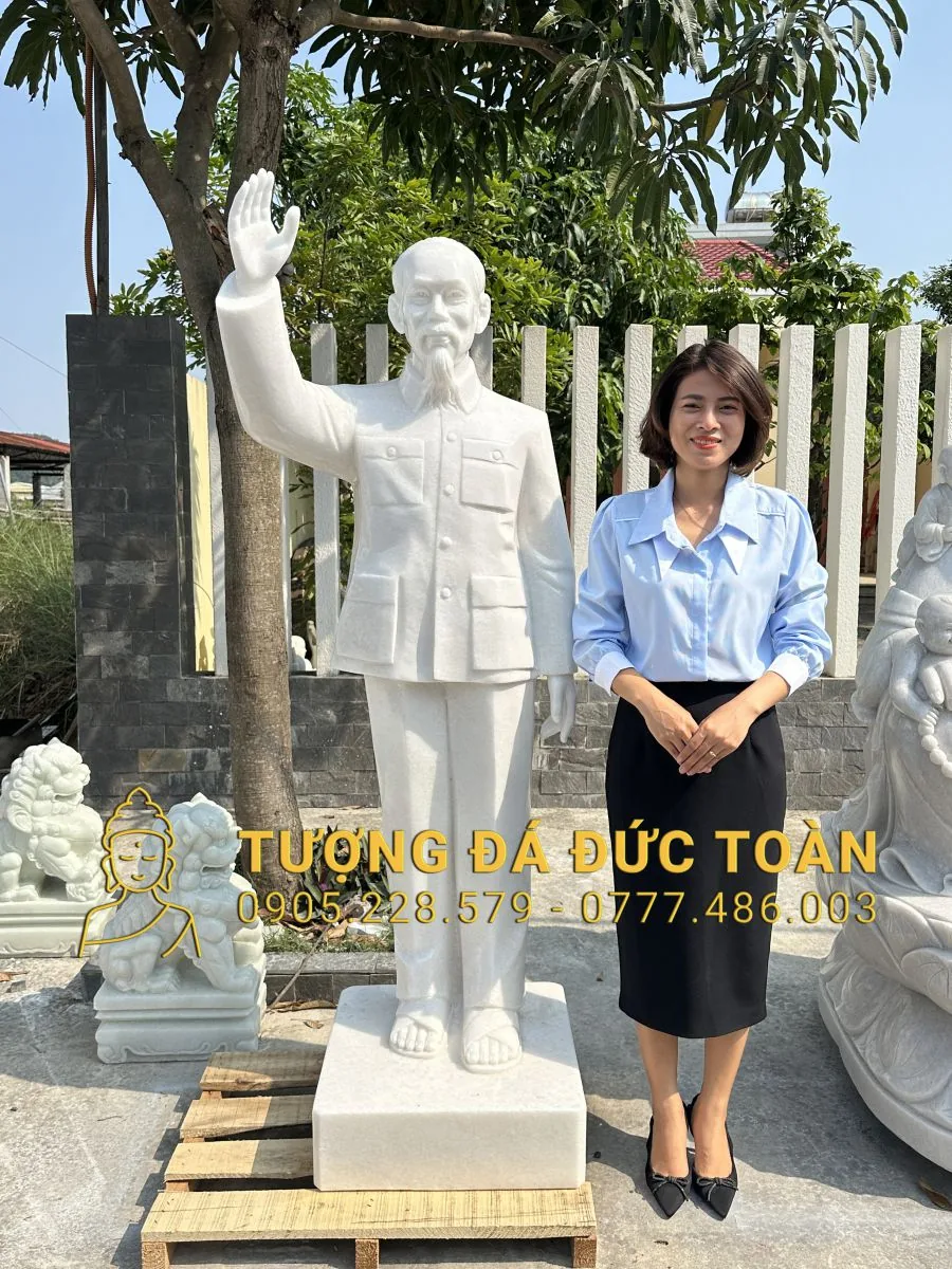 TƯỢNG BÁC HỒ ĐỨNG CAO 2M BH-09
