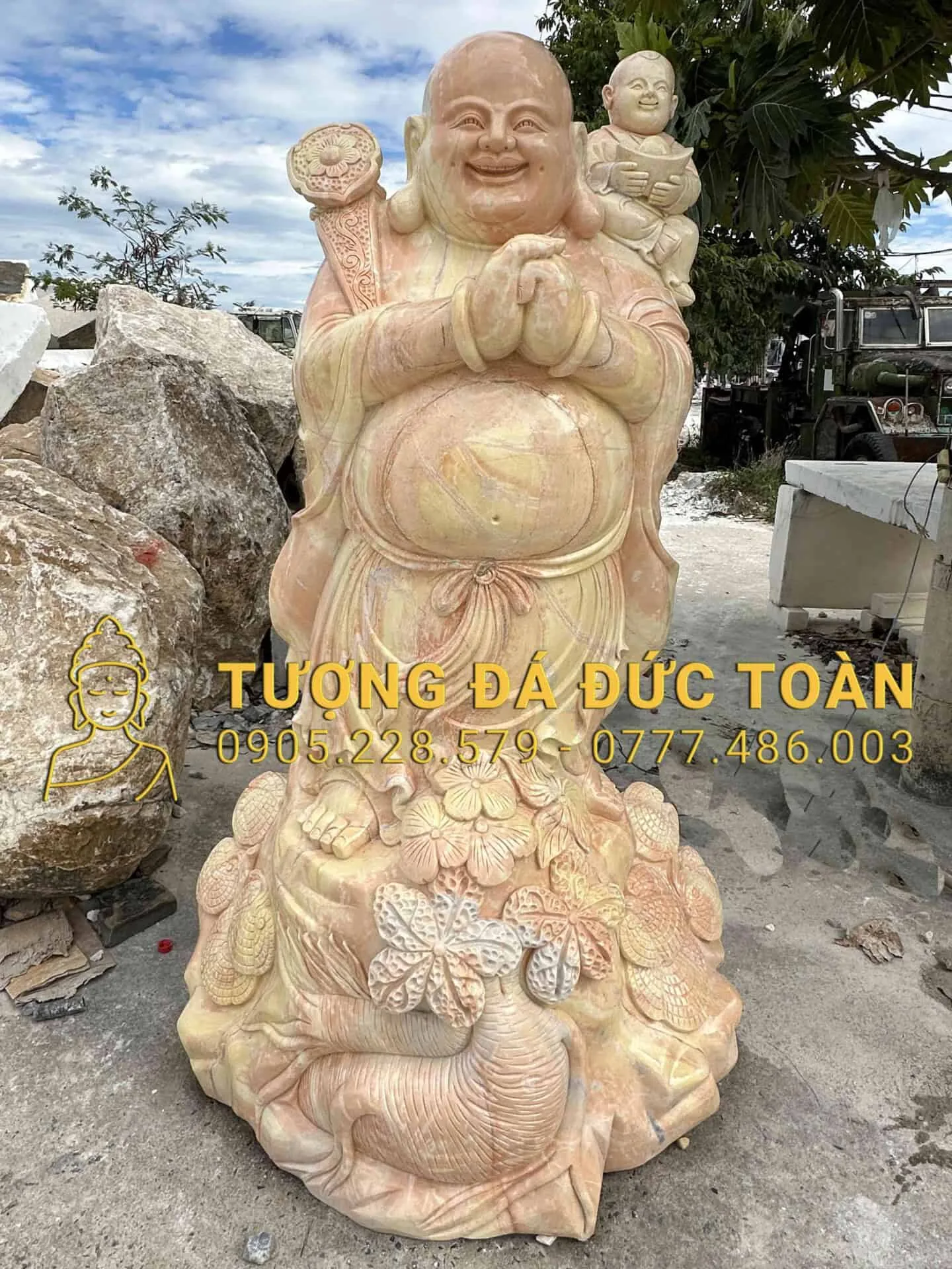 TƯỢNG PHẬT DI LẶC ĐÁ VÀNG CAO 1,5M DL_45