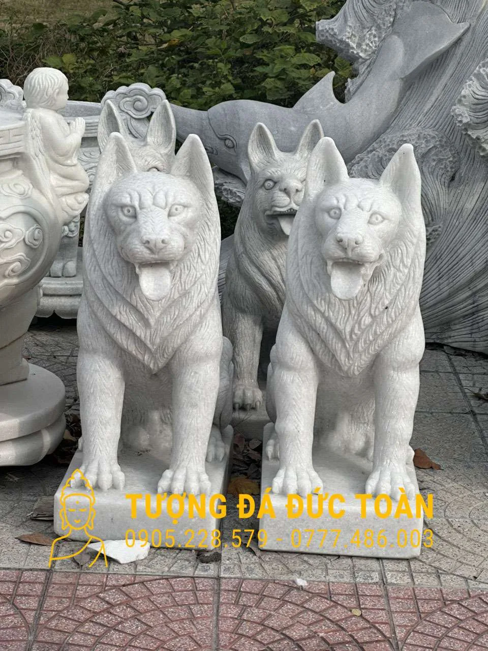 Tượng Chó Đá Cẩm Thạch Trắng Nguyên Khối: Linh Khuyển Giữ Nhà, Trừ Tà & Trung Thành