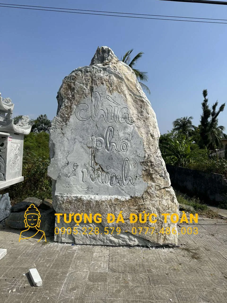 Bảng Hiệu Đá Cẩm Thạch Trắng Tự Nhiên – Vẻ Đẹp Tinh Khiết & Đẳng Cấp Sang Trọng