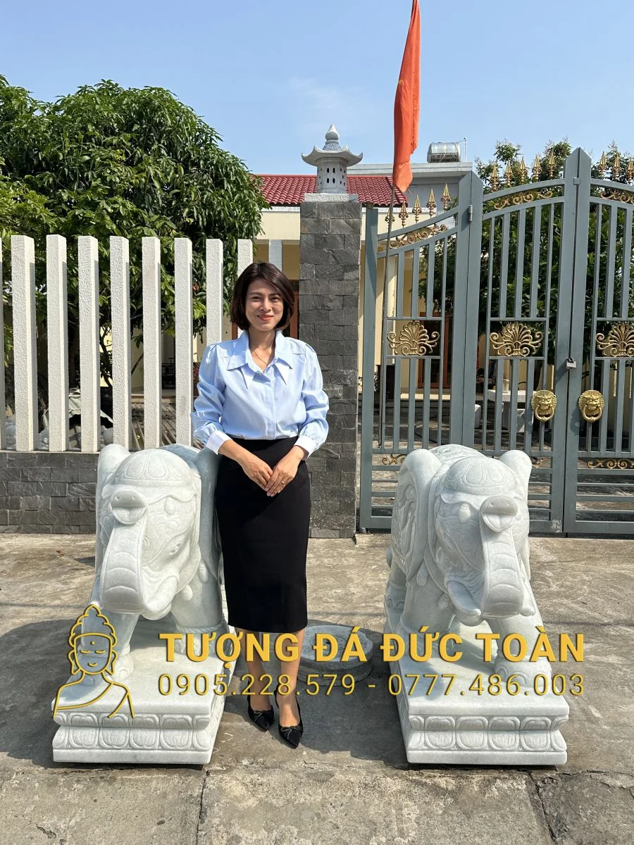 TƯỢNG VOI ĐÁ TRẮNG NGUYÊN KHỐI CAO 1,2M VOI_08 – PHONG THỦY MAY MẮN, UY NGHIÊM TRẤN TRẠCH, GIÁ TỐT