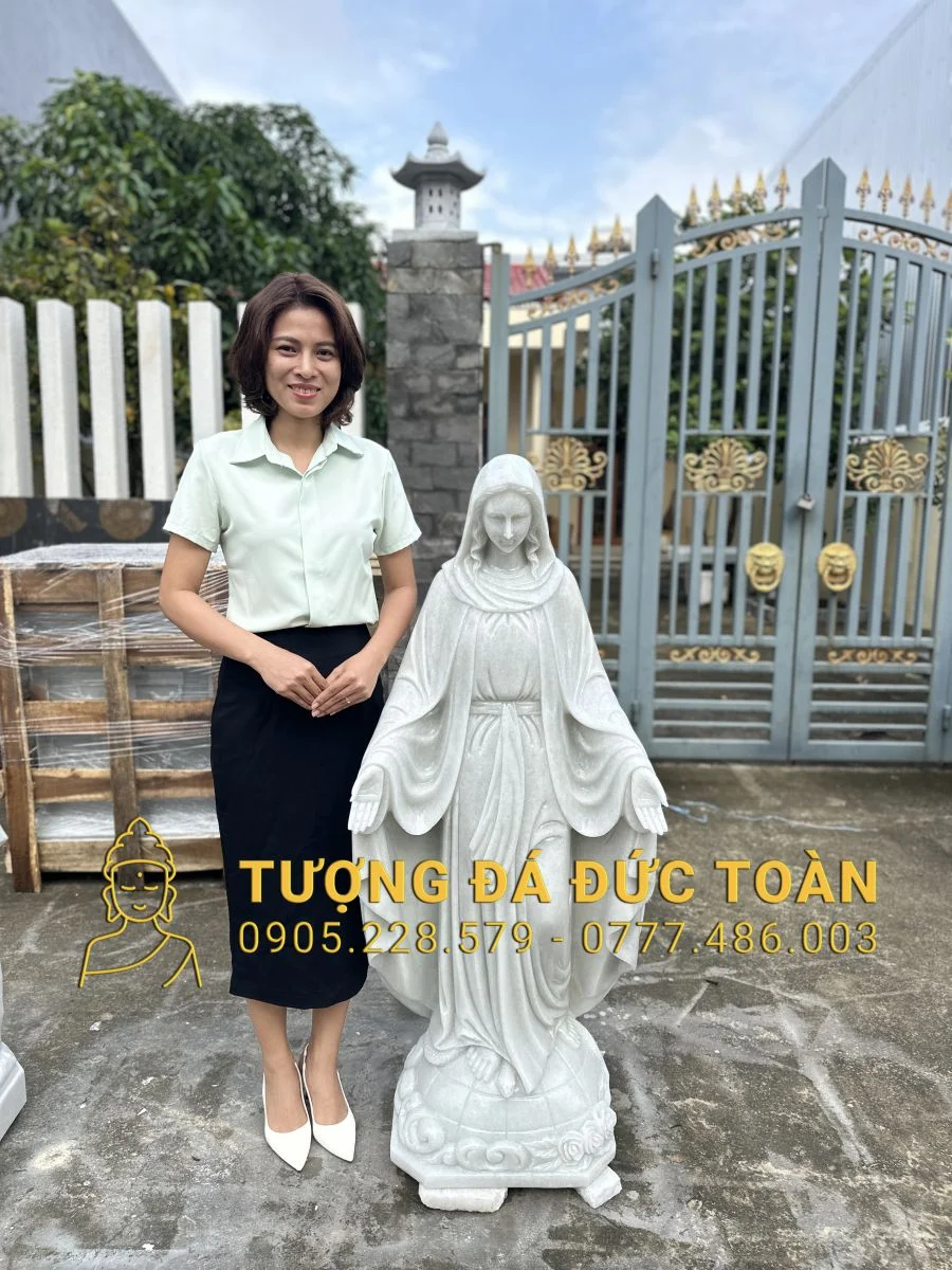 Tượng Đức Mẹ Ban Ơn Đá Cẩm Thạch Trắng Cao 1,2m – Biểu Tượng Của Tình Yêu & Sự Che Chở