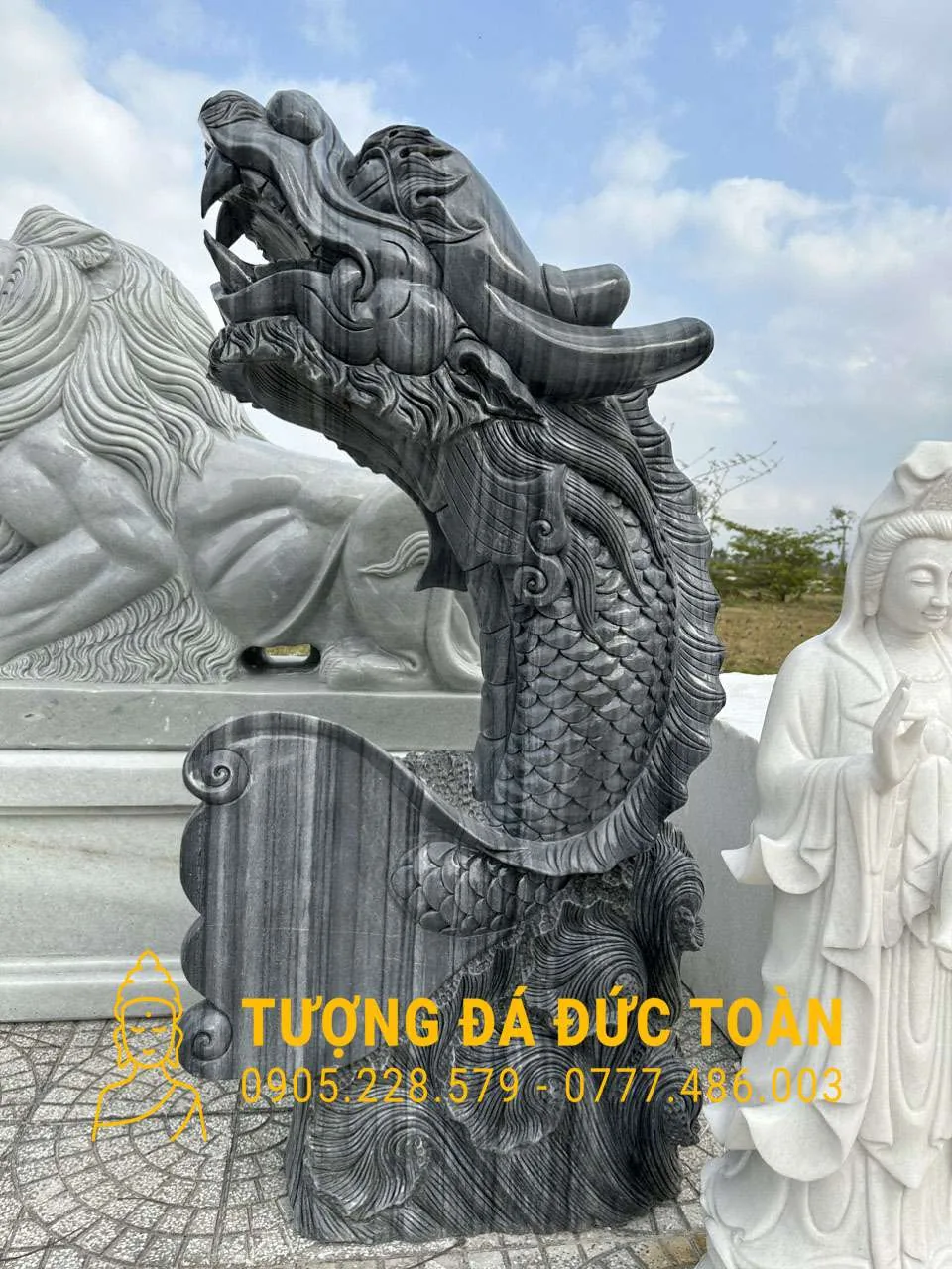 Cá Chép Hóa Rồng Đá Cẩm Thạch Đen Nguyên Khối Tự Nhiên: Biểu Tượng Quyền Uy & Thăng Tiến