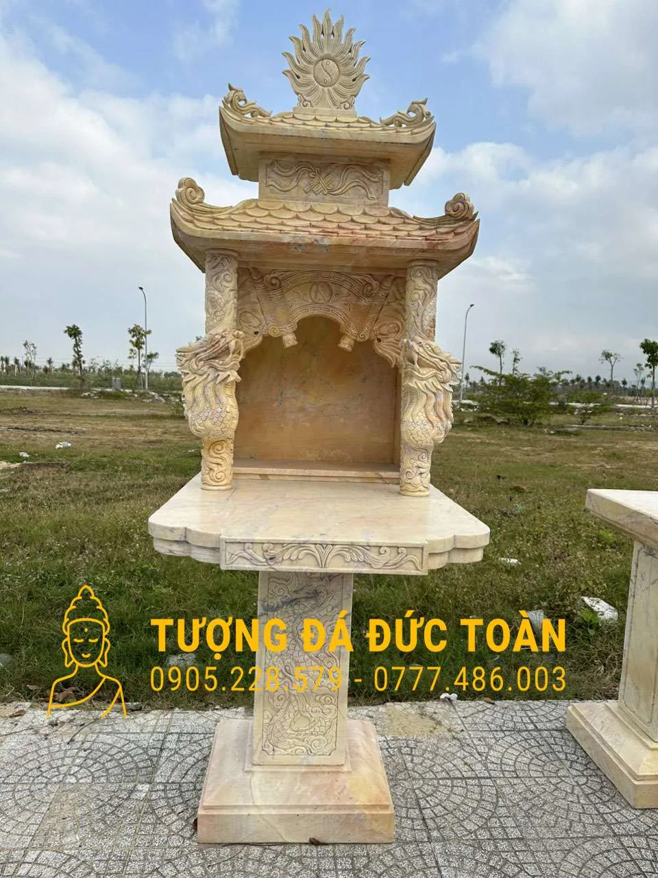 Trang Thờ Ngoài Trời Đá Cẩm Thạch Vàng Tự Nhiên: Vượng Khí & Đẳng Cấp Hoàng Gia