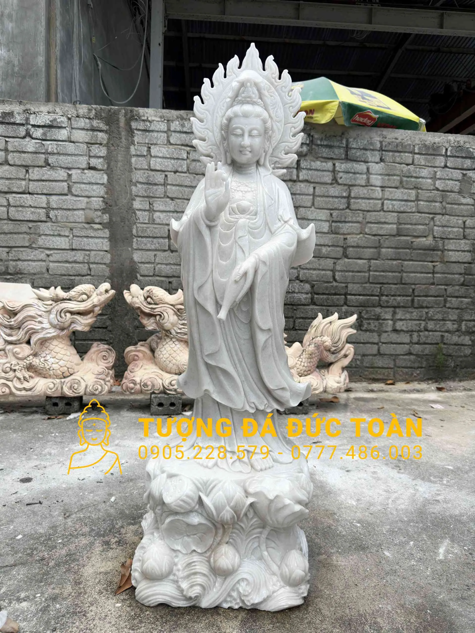 Tượng Quan Âm Bồ Tát Đá Cẩm Thạch Trắng Tự Nhiên – Hiện Thân Của Đại Từ Đại Bi