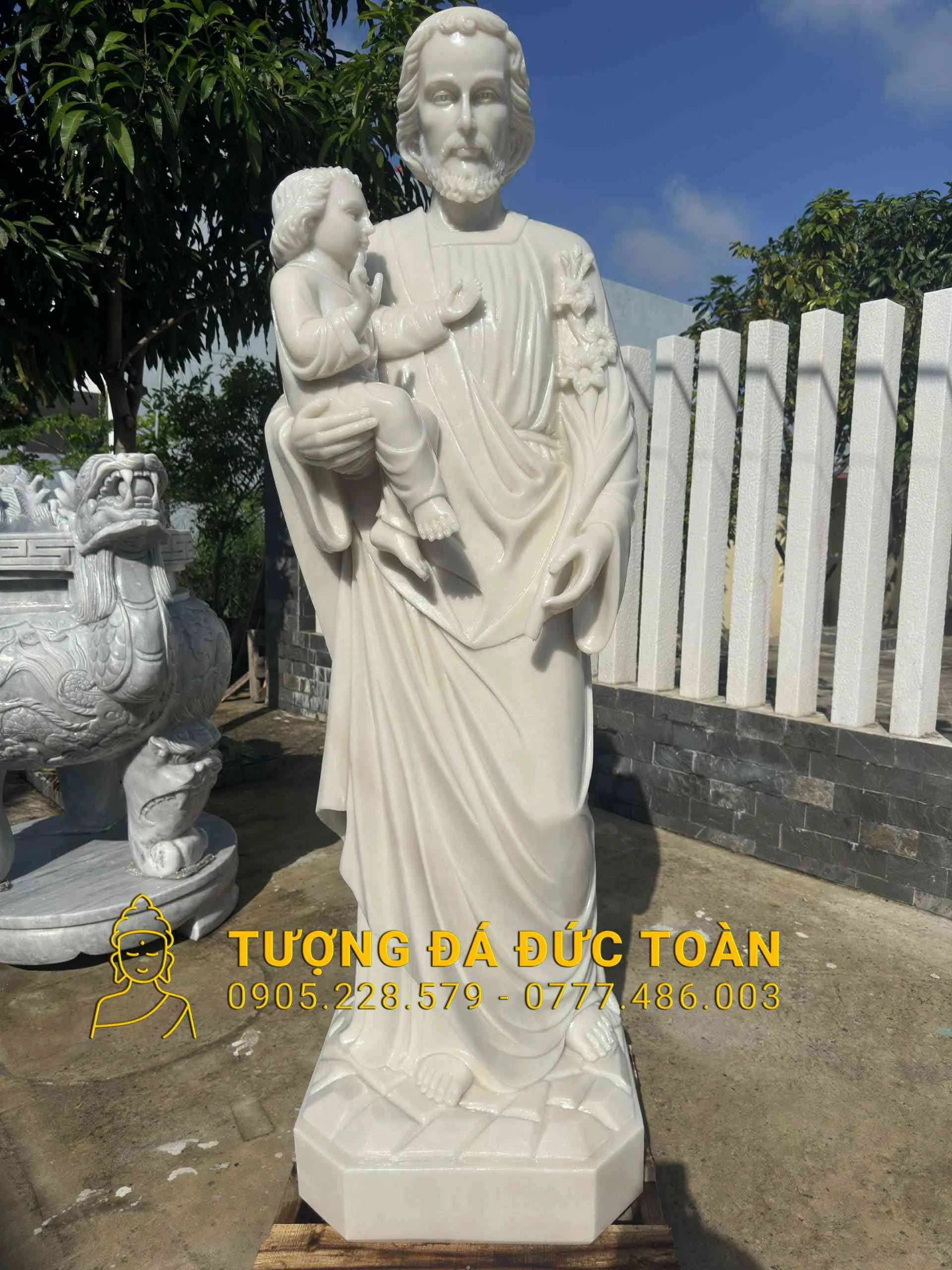 Tượng Thánh Giuse Bồng Chúa Cao 2m Đá Cẩm Thạch Trắng Mịn – Điểm Tựa Đức Tin Vững Chãi