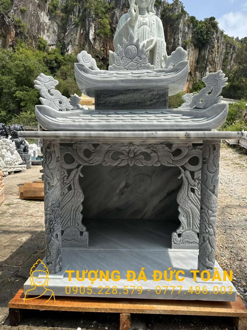 Trang Thờ Đá Cẩm Thạch Xám Chạm Rồng Phượng