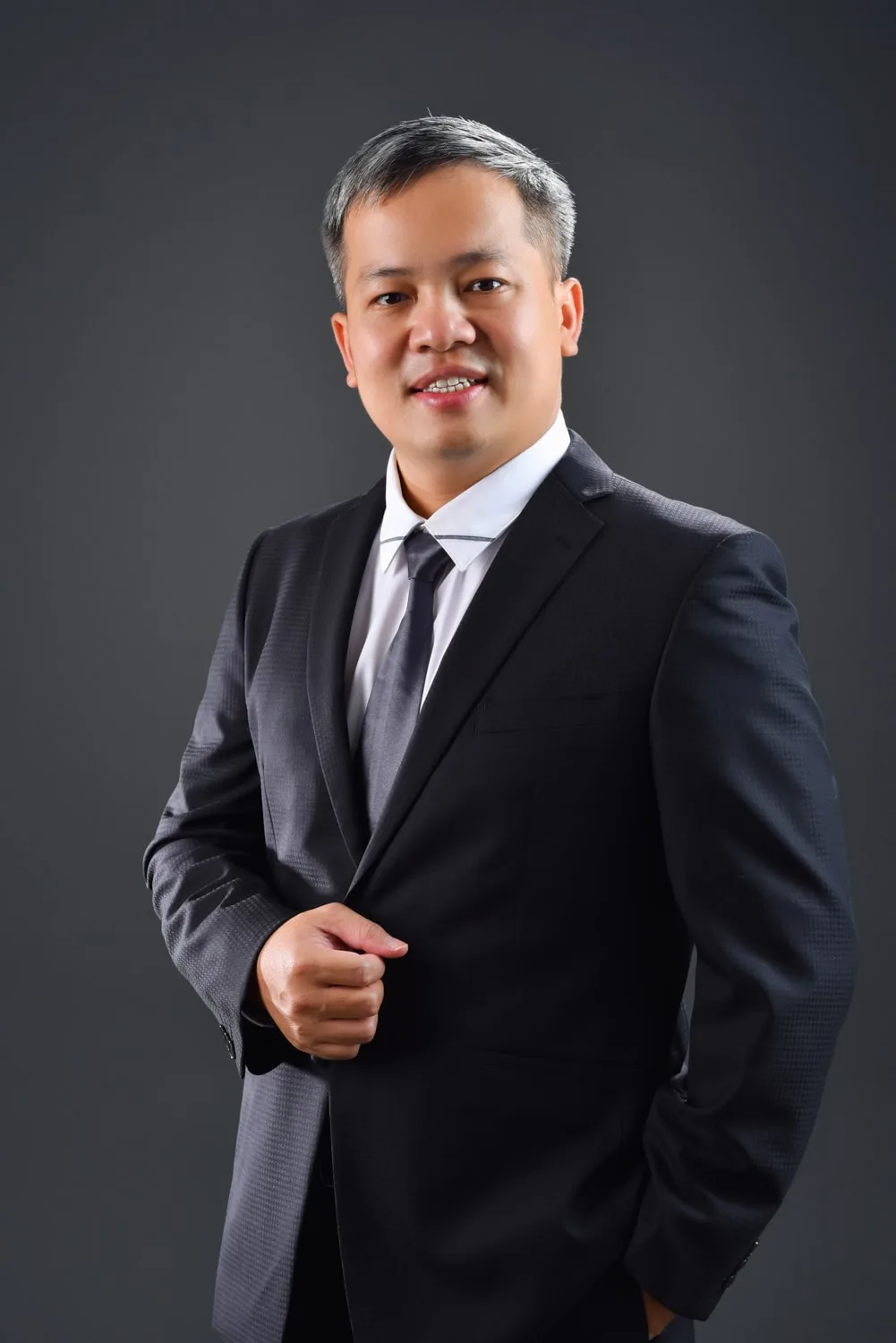 Anh-profile-giam-doc