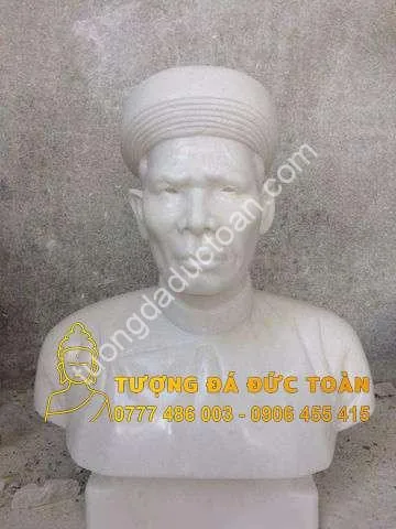 Tượng Bán Thân Bằng Đá Tự Nhiên Màu Trắng Đà Nẵng: Tuyệt Tác Chân Dung Vĩnh Cửu