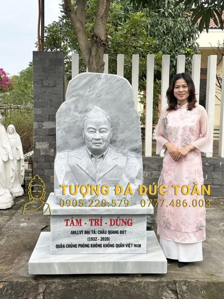 Tượng Bán Thân Điêu Khắc Theo Mẫu