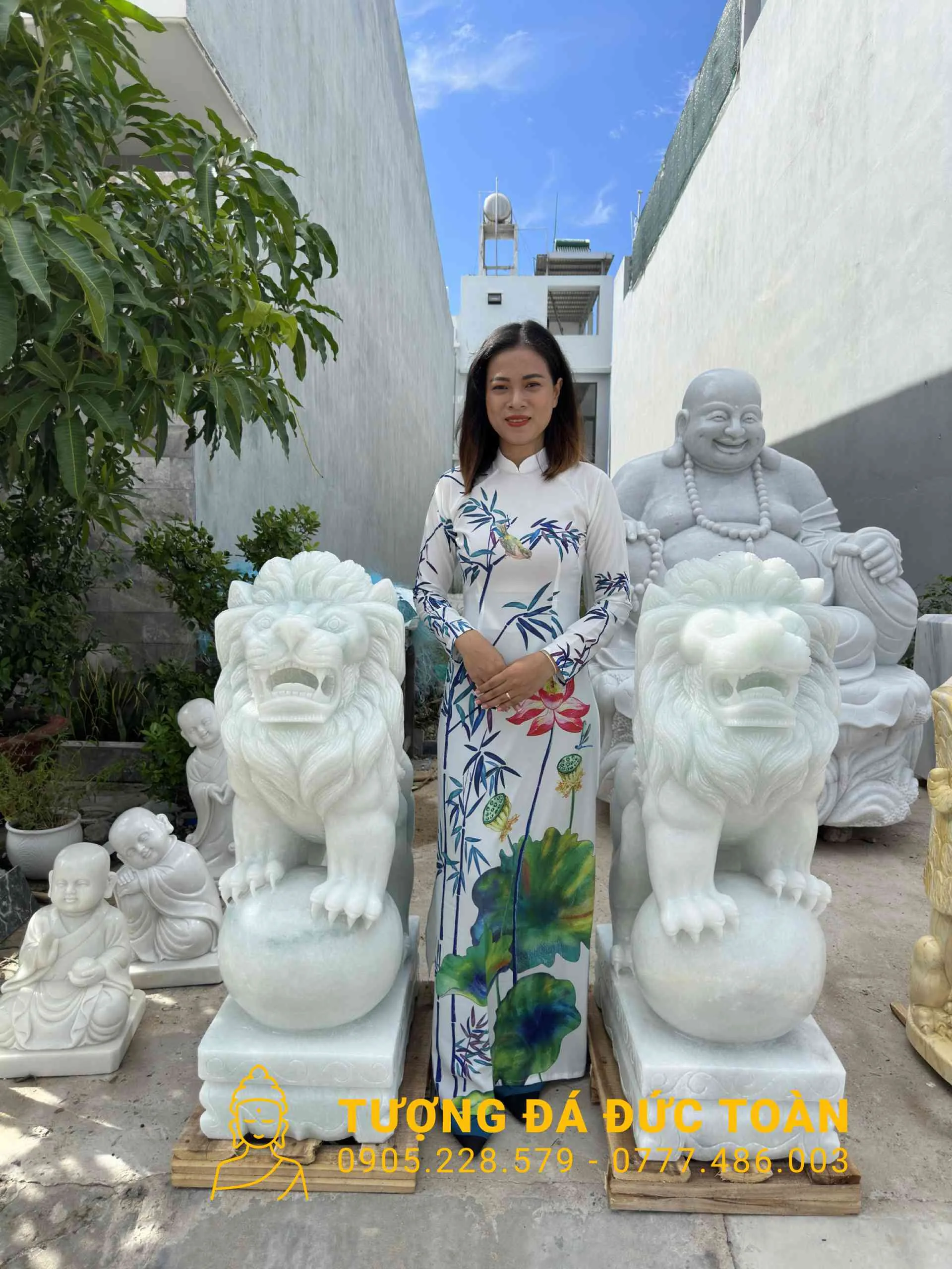 TƯỢNG SƯ TỬ ĐÁ CẨM THẠCH TRẮNG NGUYÊN KHỐI CAO 1M1