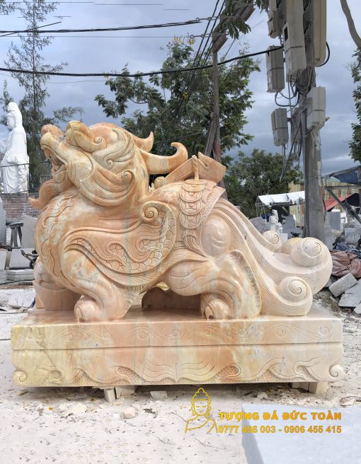 Tượng Tỳ Hưu trấn cổng đá cẩm thạch vàng đẹp nguyên khối - Tượng Đá Đức Toàn