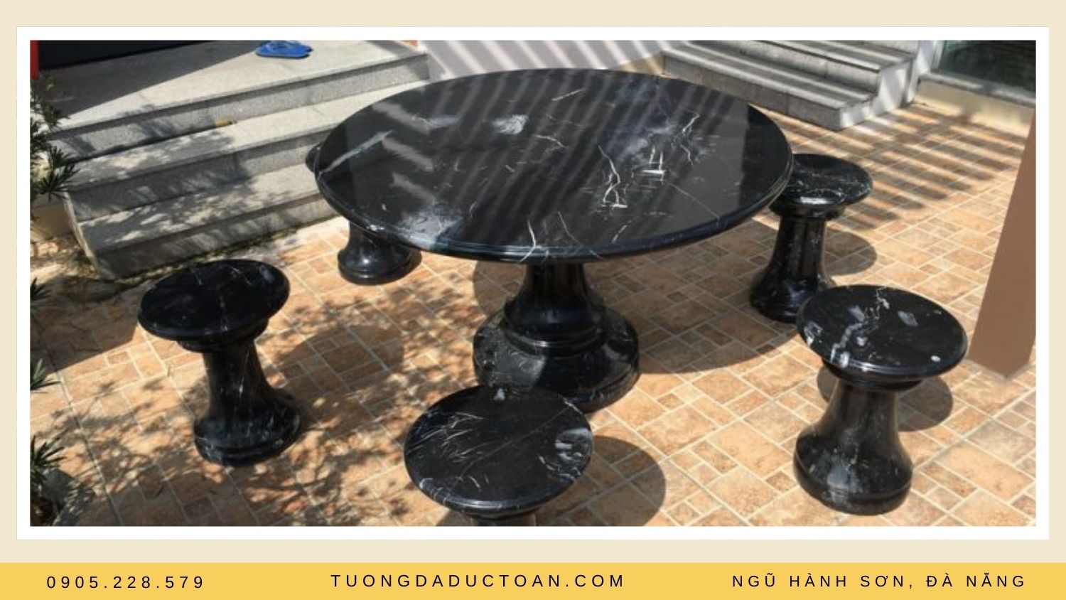 Mẫu bàn ghế đá hoa cương màu đen vân trắng