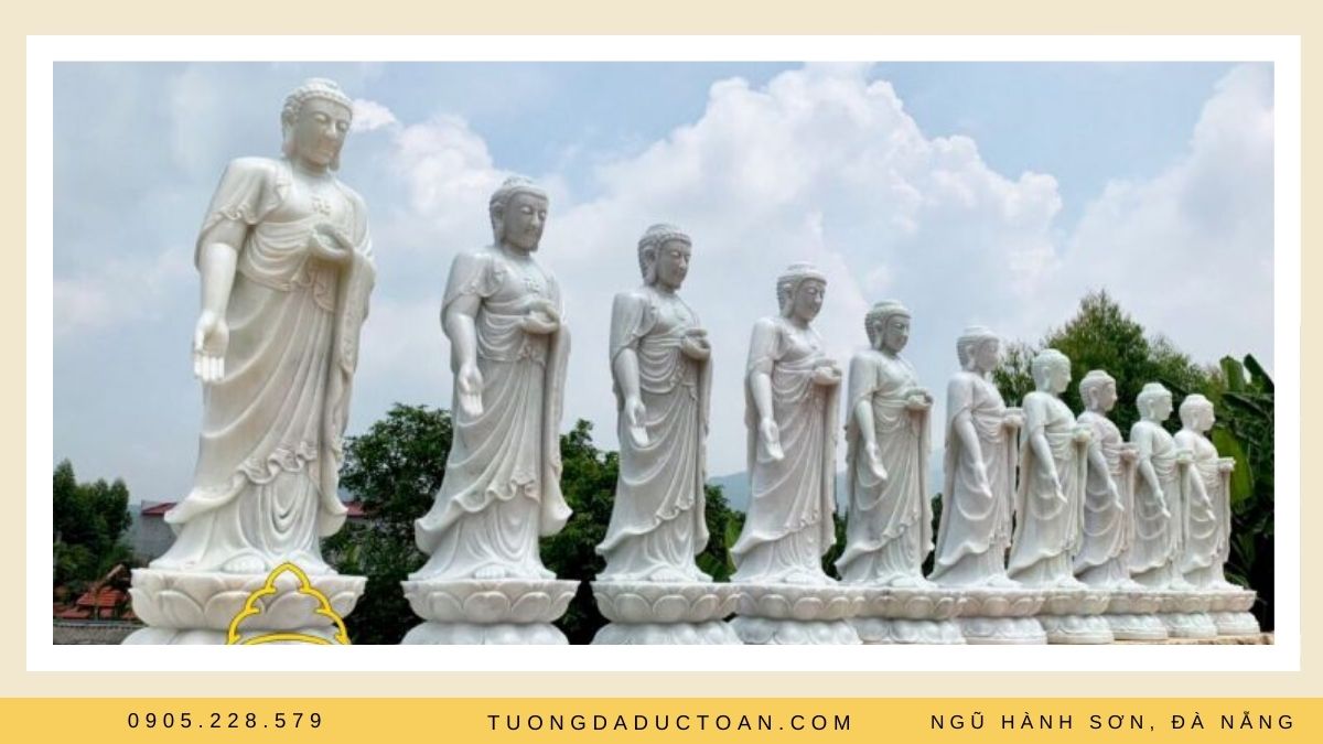 10 tượng Phật A Di Đà