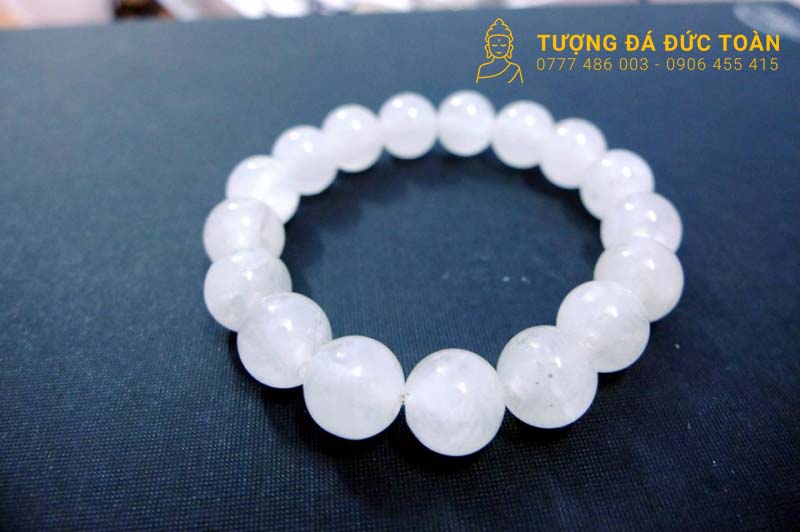 Chế tạo vật phẩm trang sức từ Đá Cẩm Thạch trắng