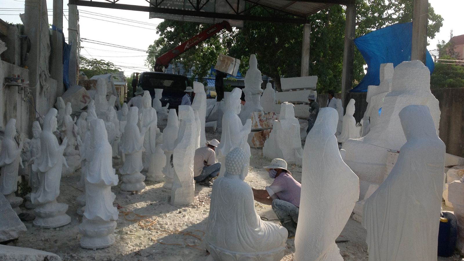 Cơ Sở tạc tượng đá