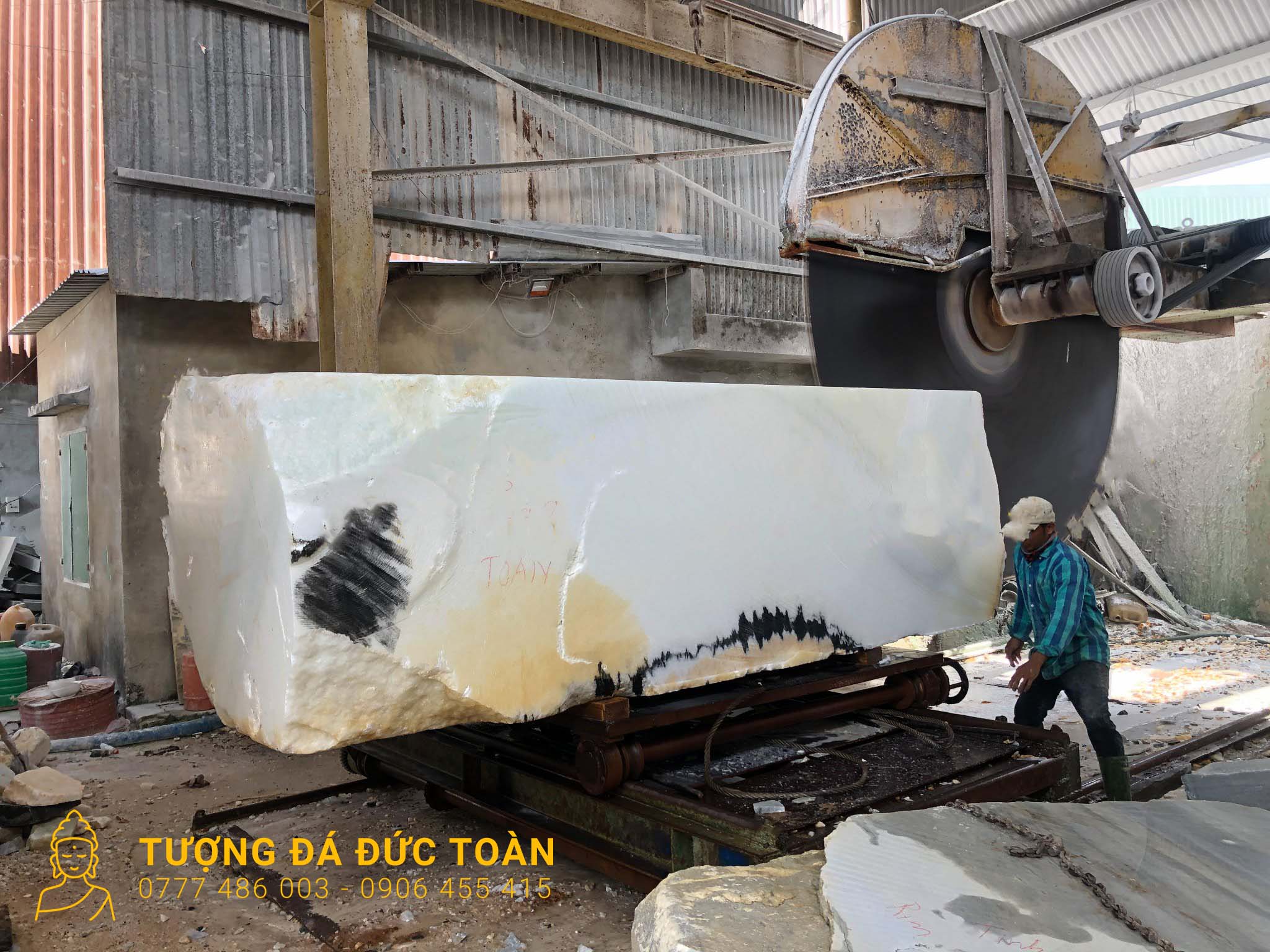 Lựa Chọn Đá Cẩm Thạch Chế Tác Tượng Tỳ Hưu - Tượng Đá Đức Toàn