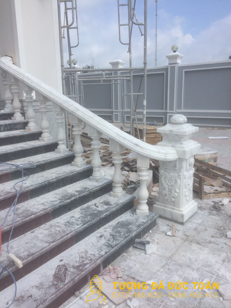 Lan can đá tự nhiên