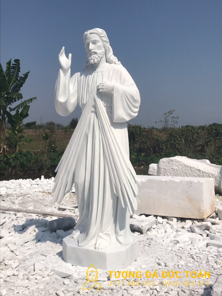 Tượng Chúa Jesus Đá Cẩm Thạch Đà Nẵng