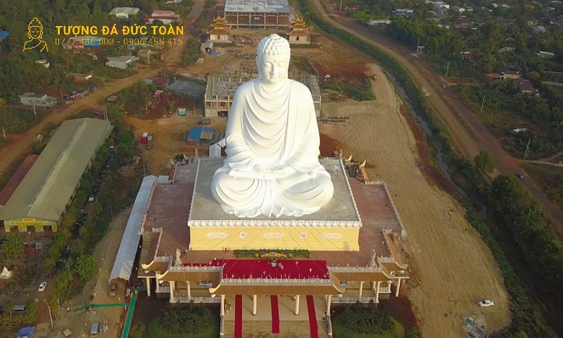 Tượng Phật Thích Ca - Chùa Hội Khánh, Bình Dương
