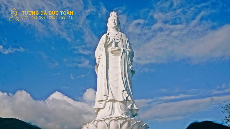 Tượng Quan Thế Âm Bồ Tát - Chùa Linh Ứng, Đà Nẵng