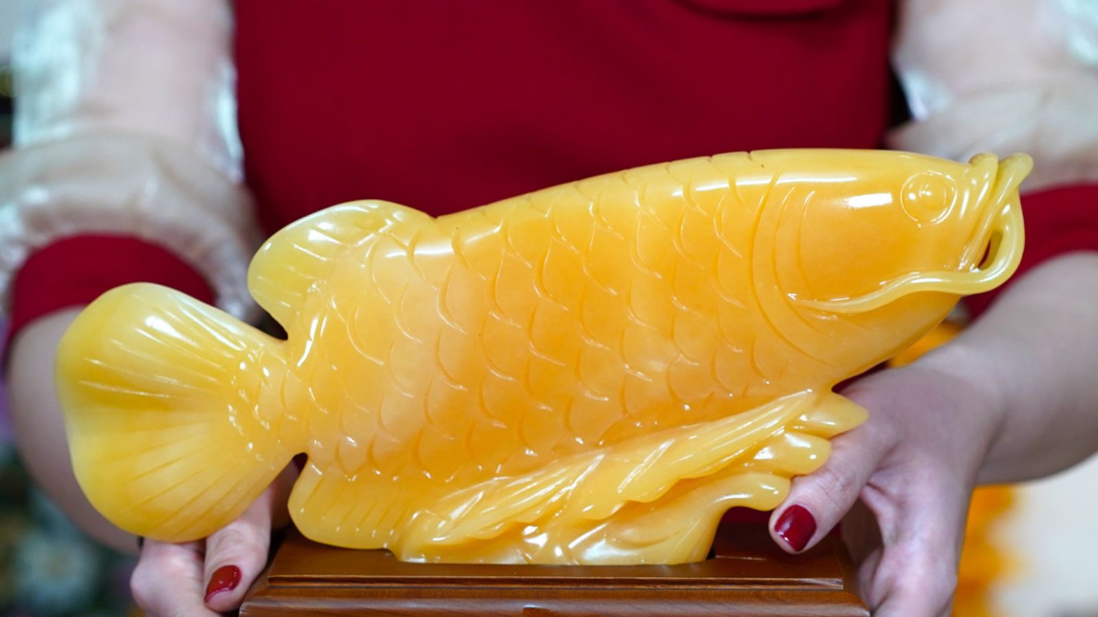 Tượng cá rồng bằng đá