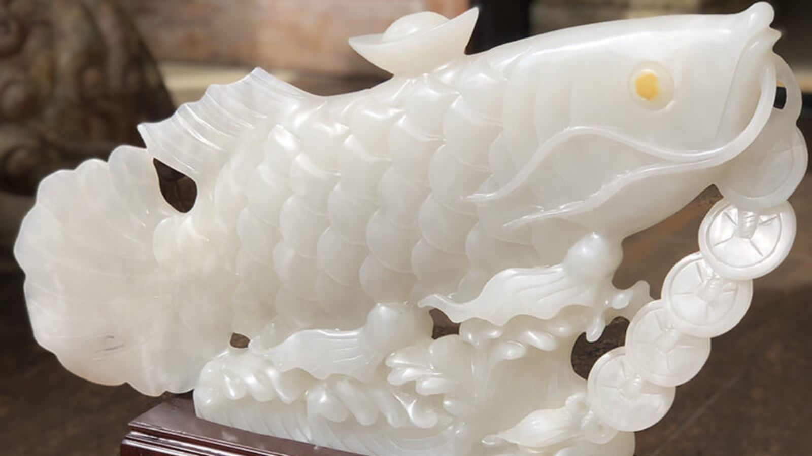 Tượng cá rồng bằng đá
