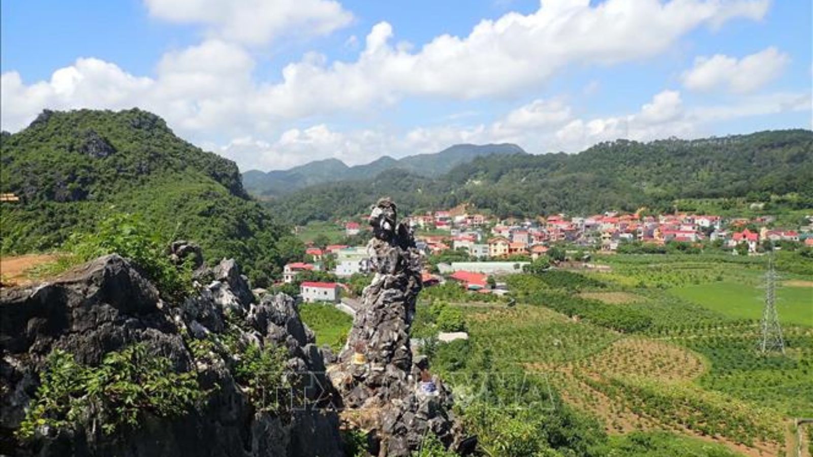 Tượng đá Nàng Tô Thị 