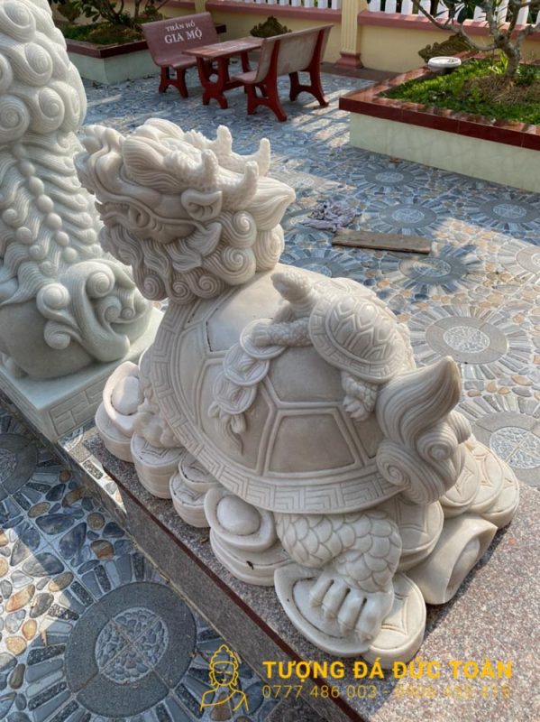 Tượng Rùa Đá 