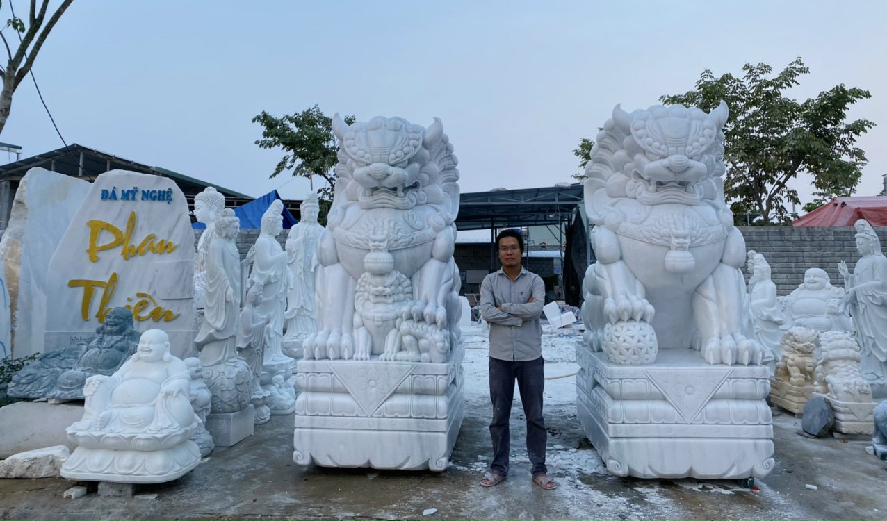 giá tượng đá Non Nước
