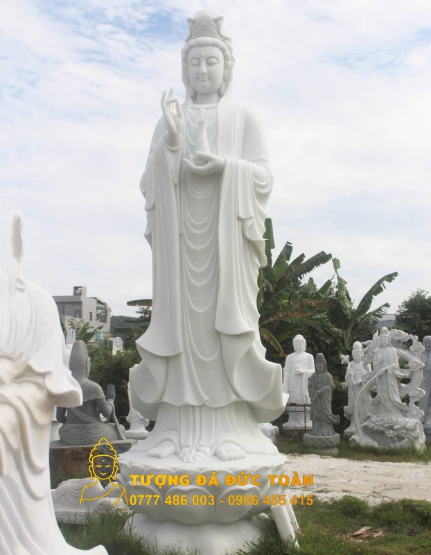 tạc tượng đá