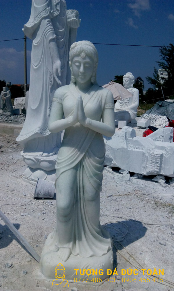 tượng Châu Âu bằng đá