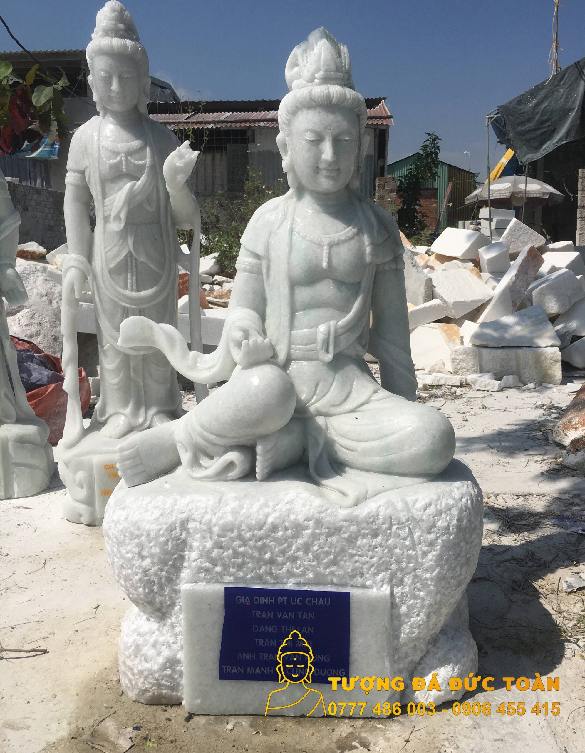 Tượng Phật Quan Âm Tự Tại đẹp bằng đá