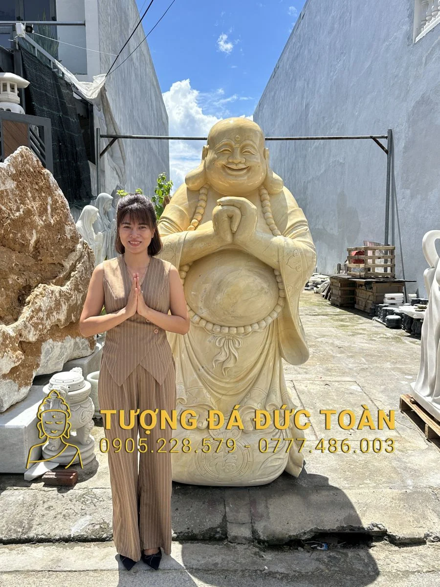 Tượng Phật Di Lặc Chúc Phúc đá đẹp cao 1,8m