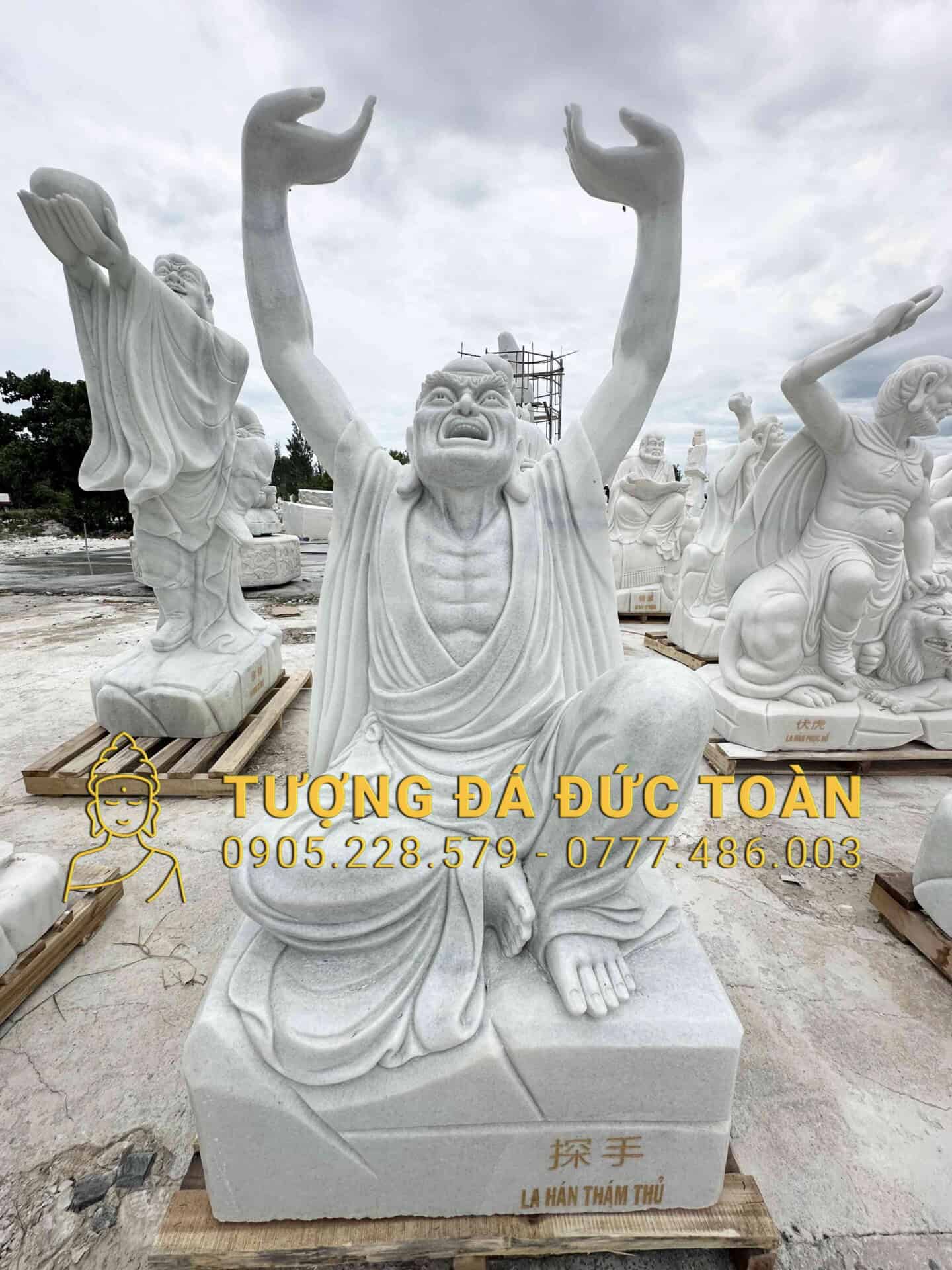 Tượng La Hán Thám Thủ Cao 1,5m Đá Trắng PLH_54: Biểu Tượng Của Sự Tự Tại Và Trí Tuệ Viên Mãn