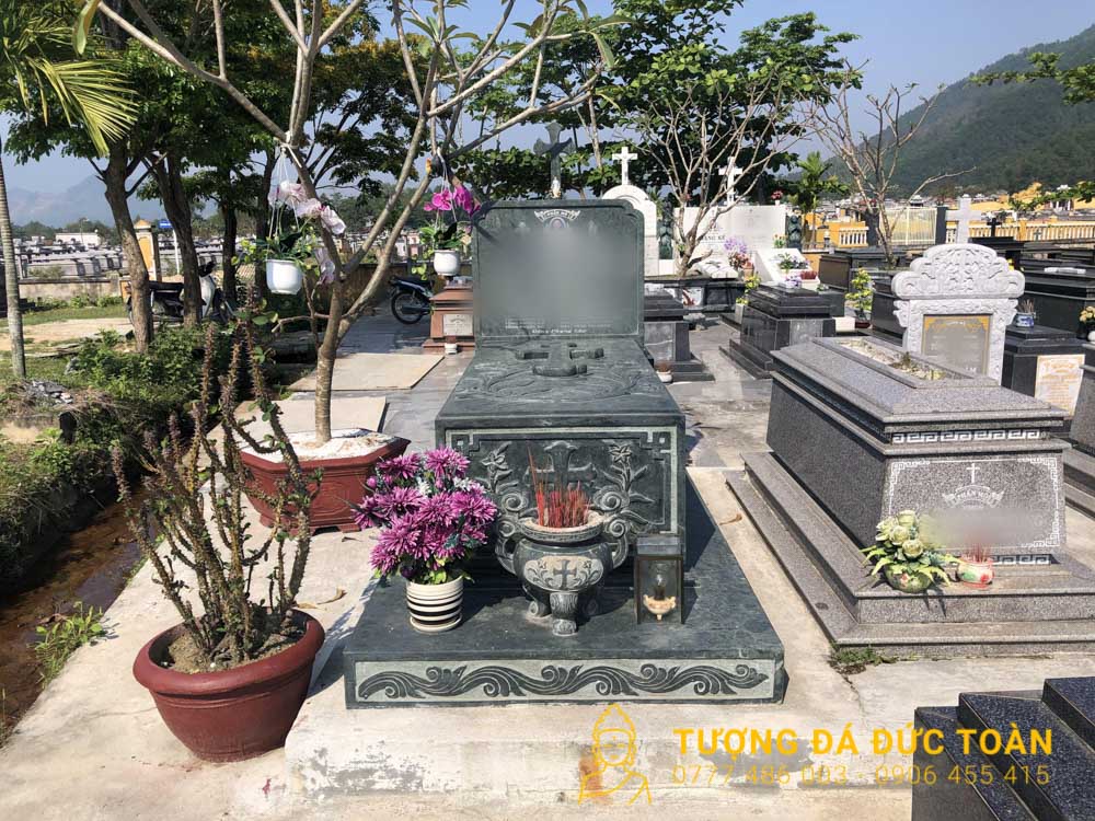 Lăng Mộ Đá Cẩm Thạch Non Nước Đà Nẵng