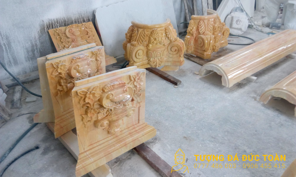 Cột Trụ Đá Tự Nhiên Màu Vàng Đà Nẵng