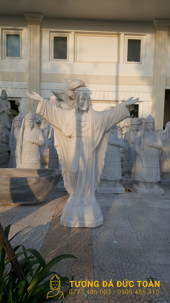 Tượng Chúa Jesus Đá Cẩm Thạch Đà Nẵng – 06