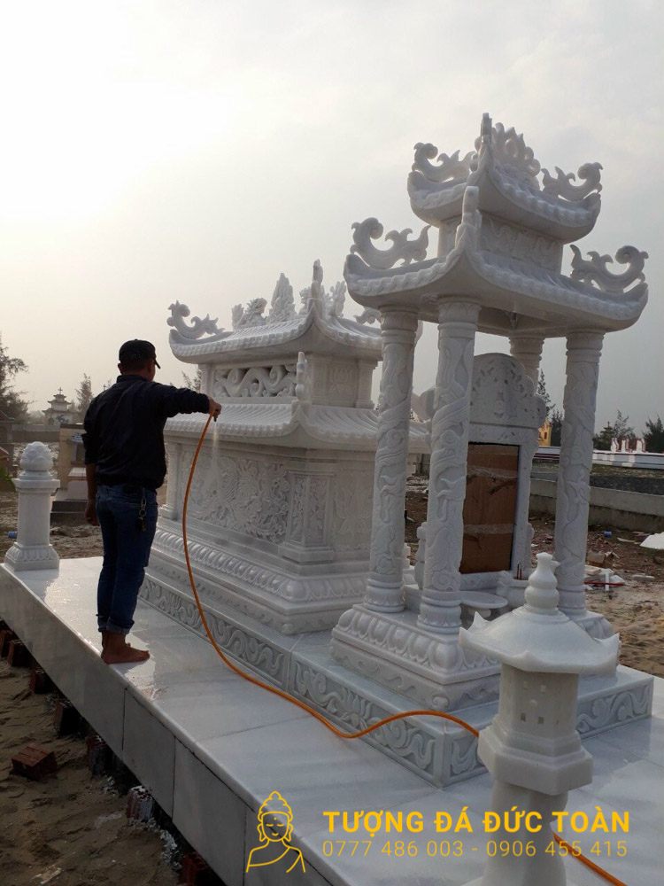 Lăng Mộ Đá Nguyên Khối Cẩm Thạch Mỹ Nghệ Màu Trắng