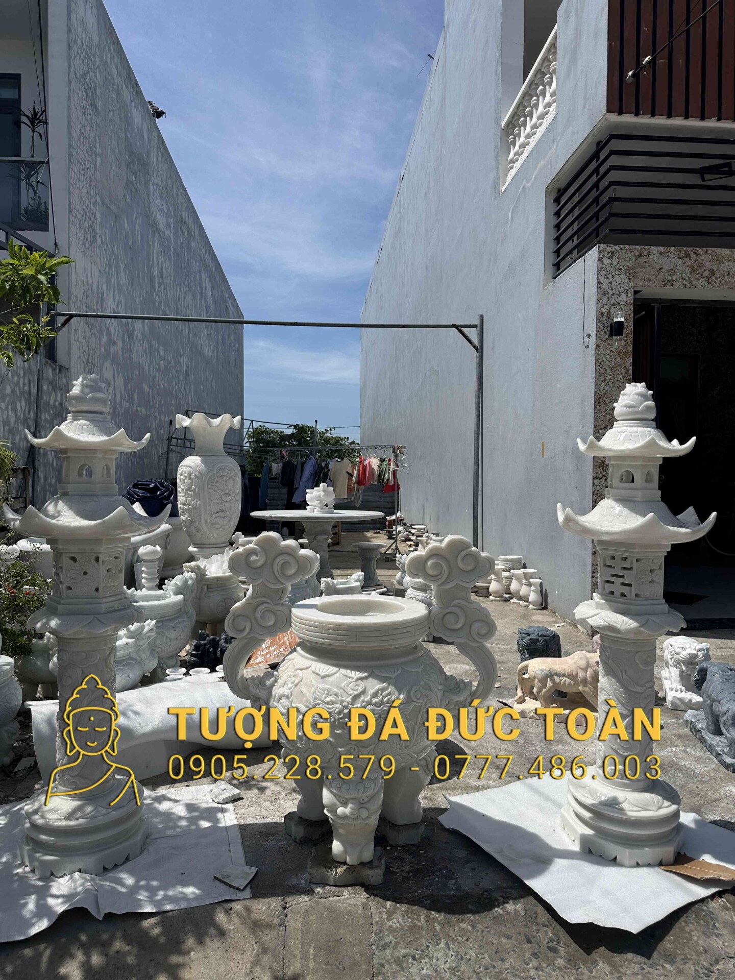 Đèn Đá Trắng Cao 1,5m DD_53 – Ánh Sáng May Mắn, Uy Nghiêm, Giá Tốt